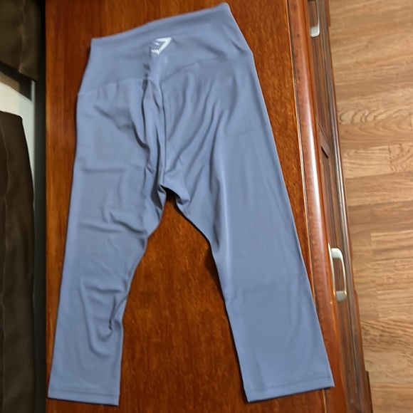 New - Never been worn Gymshark cropped leggings - Picture 2 of 2